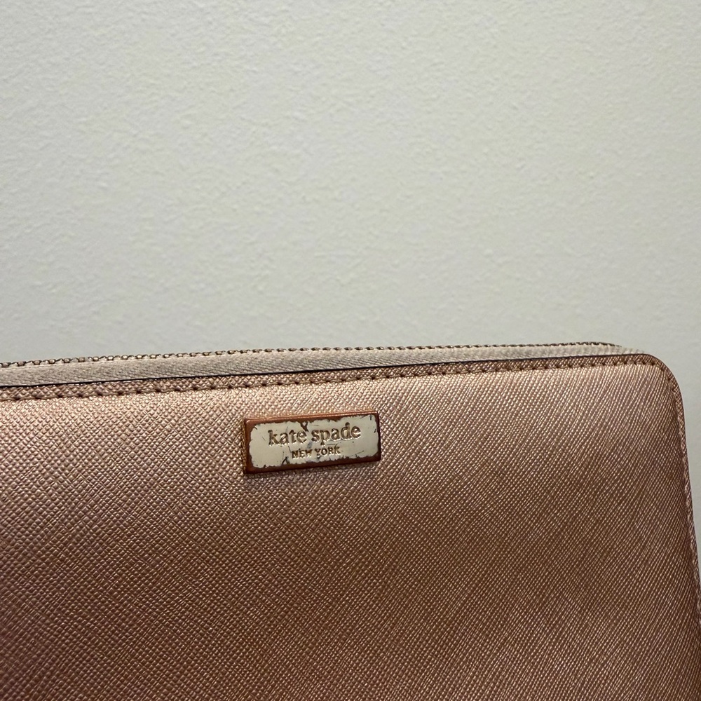 Kate Spade wallet - Picture 4 of 9